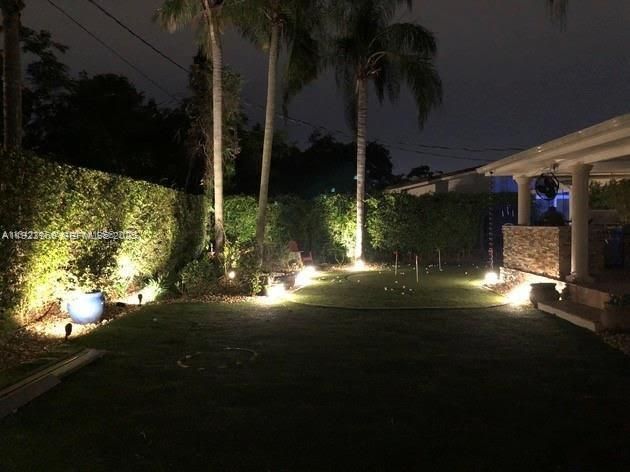 For Rent: $6,995 (4 beds, 3 baths, 1720 Square Feet)