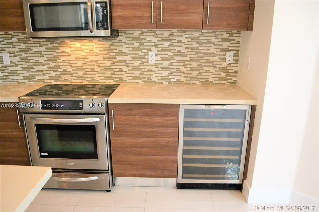 For Rent: $5,600 (4 beds, 4 baths, 2878 Square Feet)