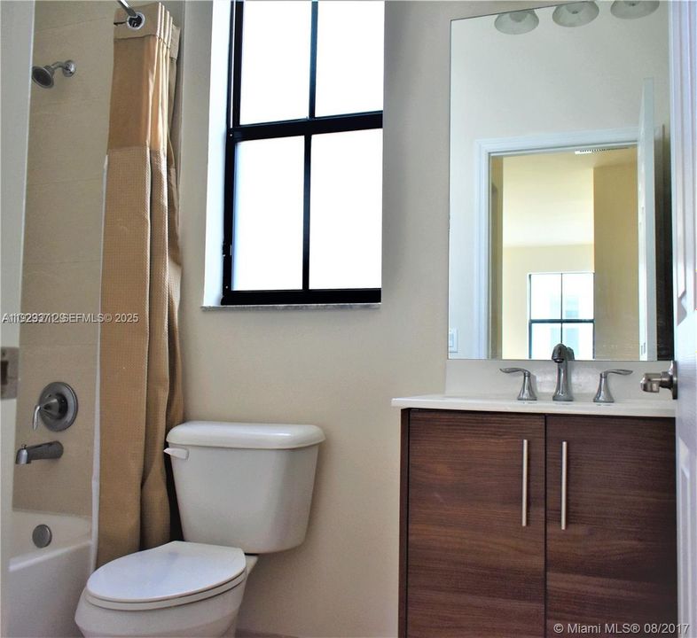 For Rent: $5,600 (4 beds, 4 baths, 2878 Square Feet)