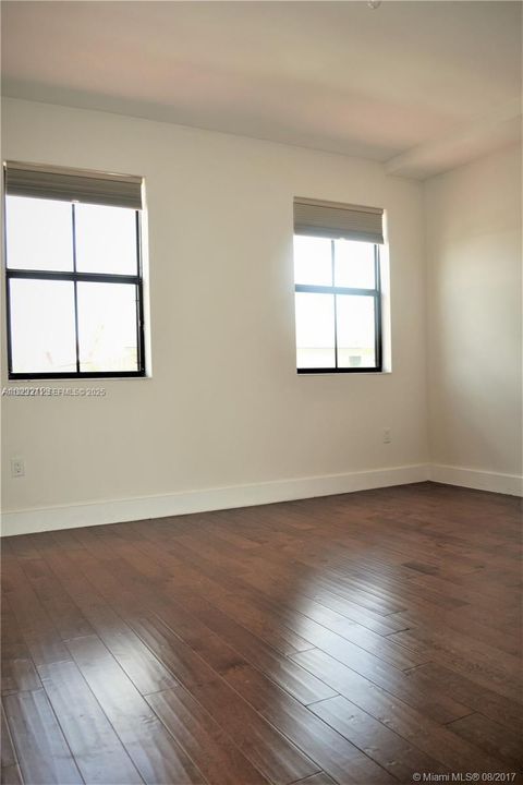 For Rent: $5,600 (4 beds, 4 baths, 2878 Square Feet)