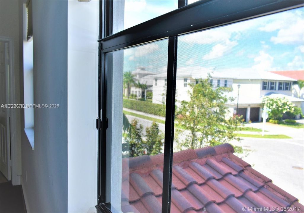 For Rent: $5,600 (4 beds, 4 baths, 2878 Square Feet)