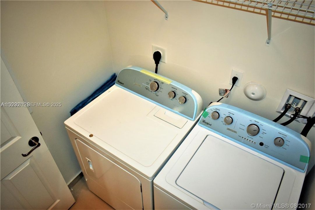 For Rent: $5,600 (4 beds, 4 baths, 2878 Square Feet)