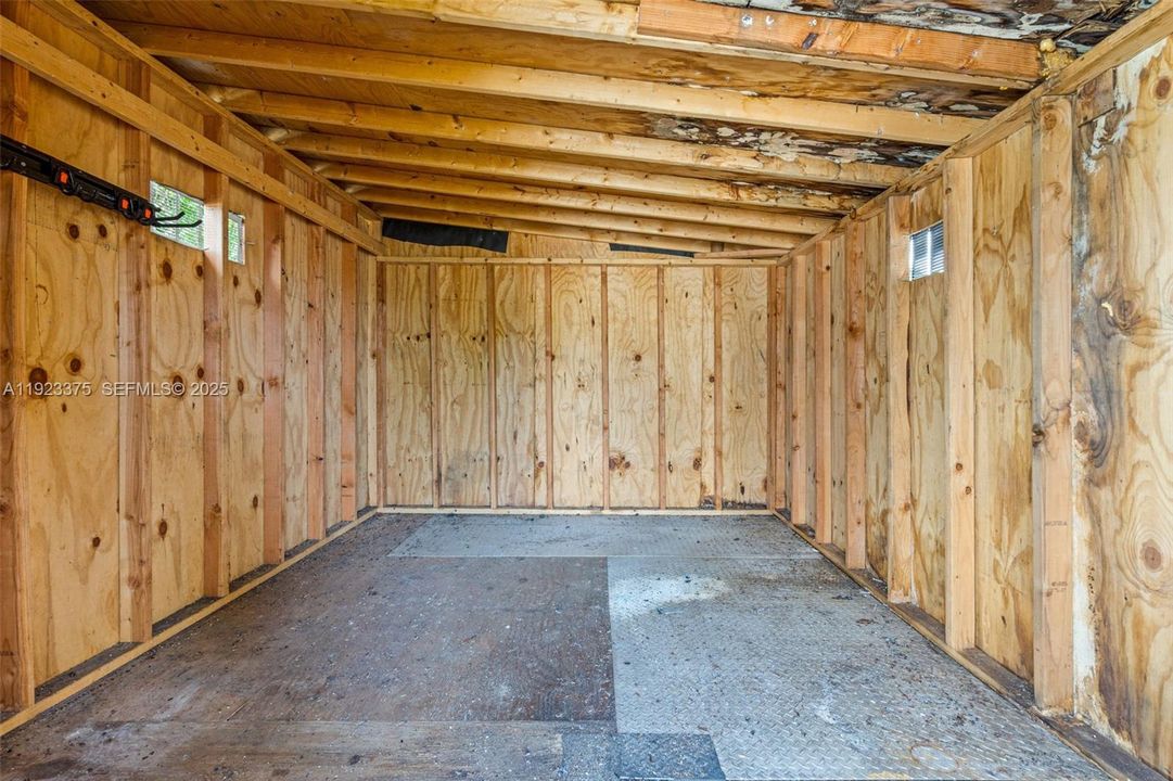 待售: $549,900 (4 贝兹, 2 浴室, 1922 平方英尺)