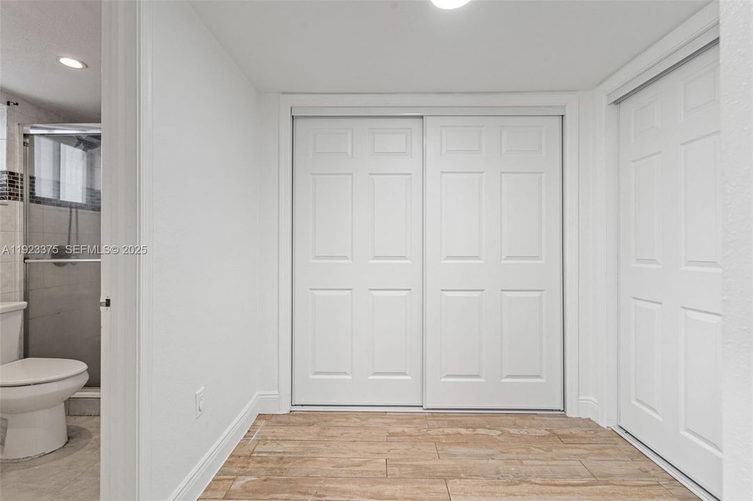 待售: $549,900 (4 贝兹, 2 浴室, 1922 平方英尺)