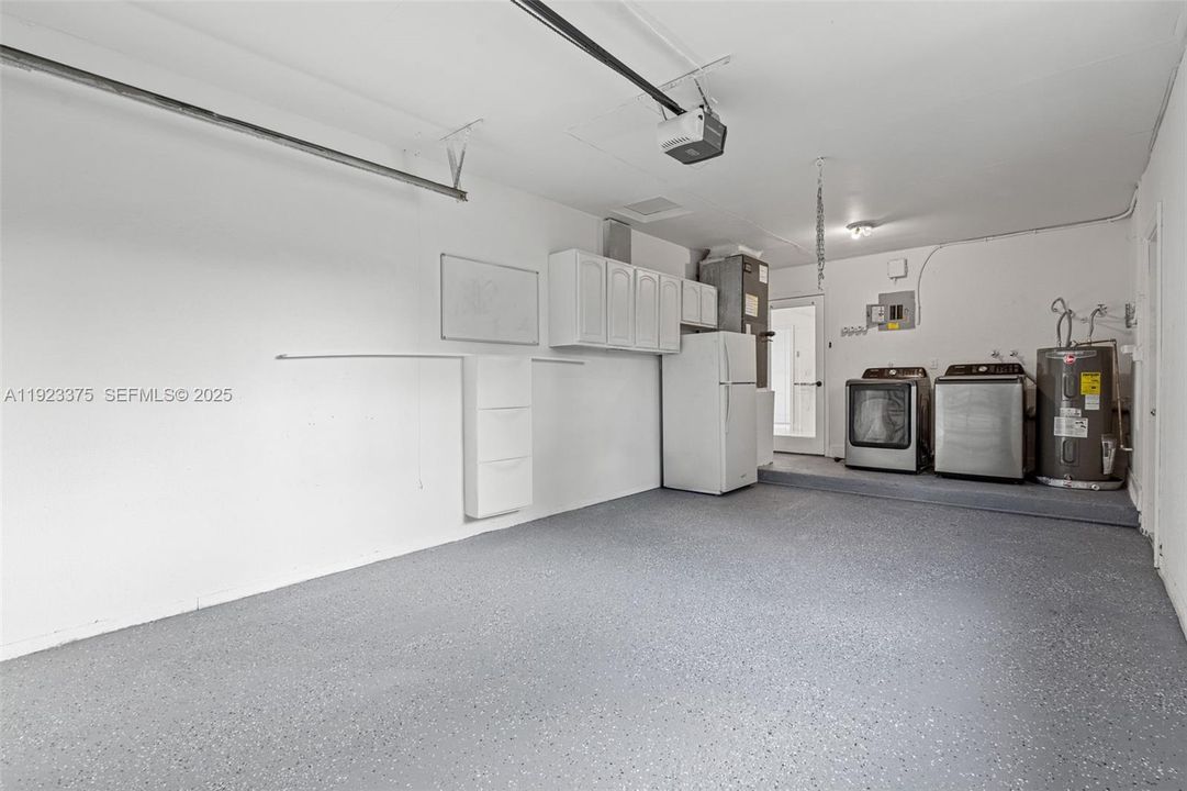 待售: $549,900 (4 贝兹, 2 浴室, 1922 平方英尺)