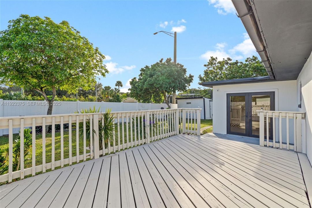 待售: $549,900 (4 贝兹, 2 浴室, 1922 平方英尺)