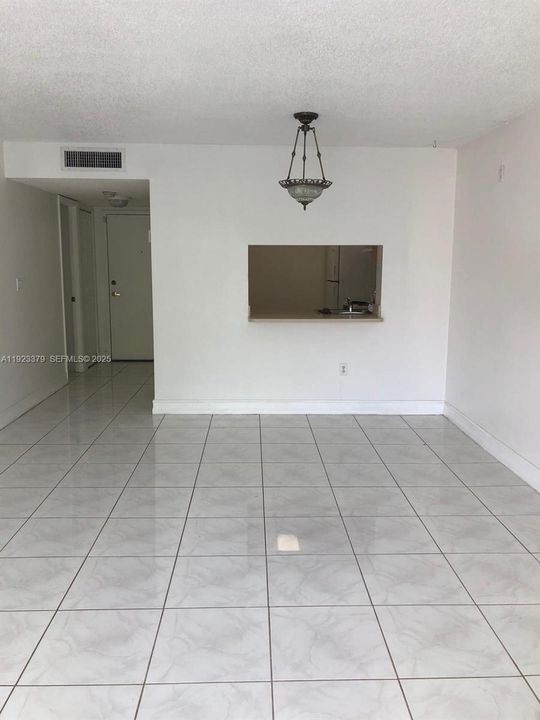 En Renta: $1,875 (1 camas, 1 baños, 0 Pies cuadrados)