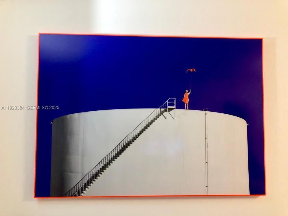 For Sale: $985,000 (2 beds, 3 baths, 1151 Square Feet)