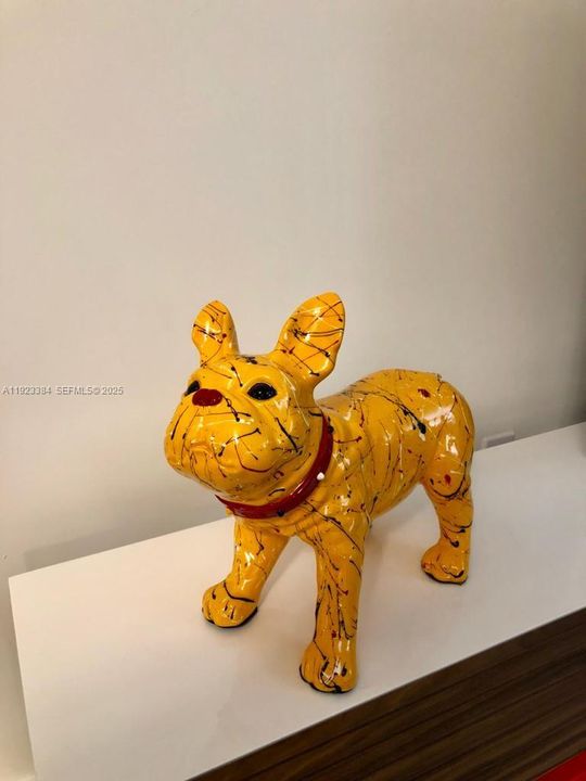 For Sale: $985,000 (2 beds, 3 baths, 1151 Square Feet)