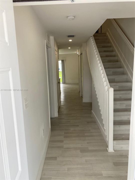 For Rent: $3,100 (3 beds, 2 baths, 1330 Square Feet)