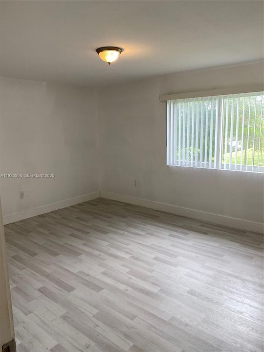 For Rent: $3,100 (3 beds, 2 baths, 1330 Square Feet)