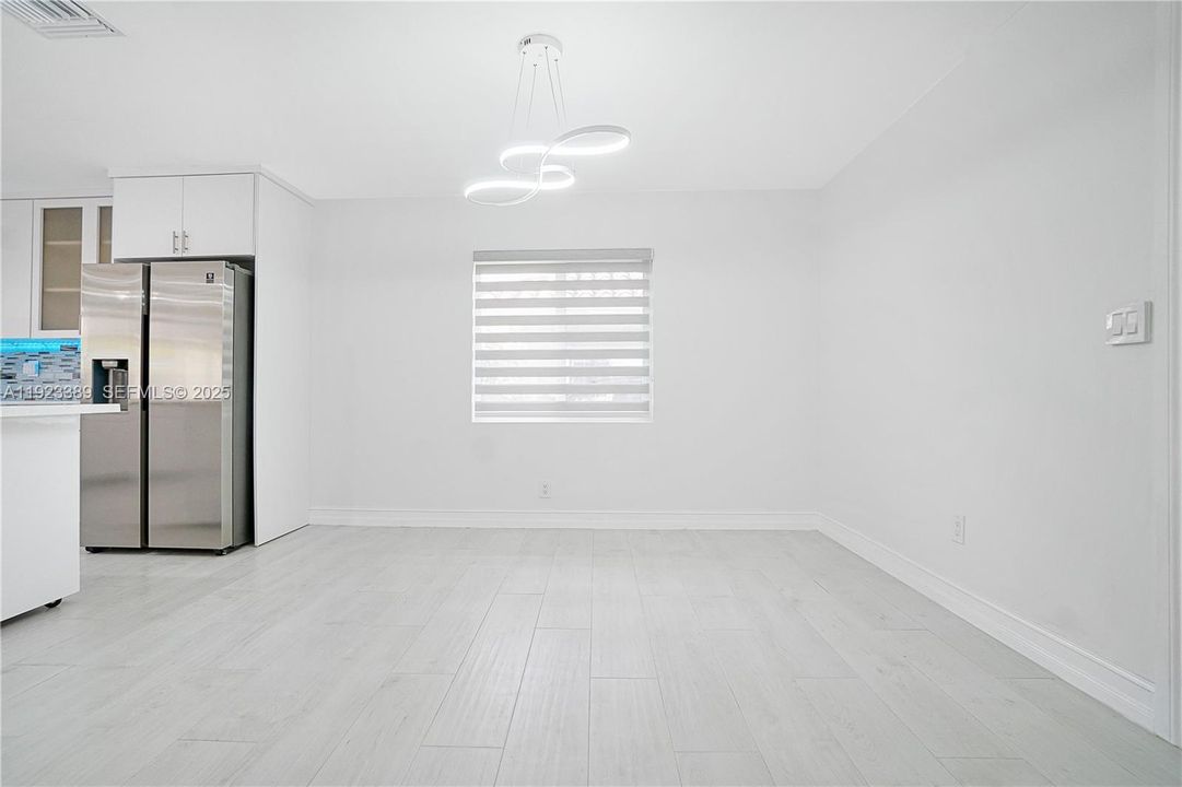 For Rent: $7,500 (3 beds, 2 baths, 1802 Square Feet)