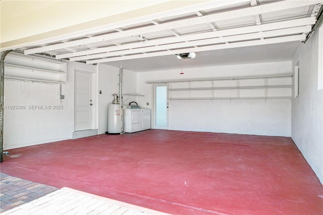 For Rent: $7,500 (3 beds, 2 baths, 1802 Square Feet)