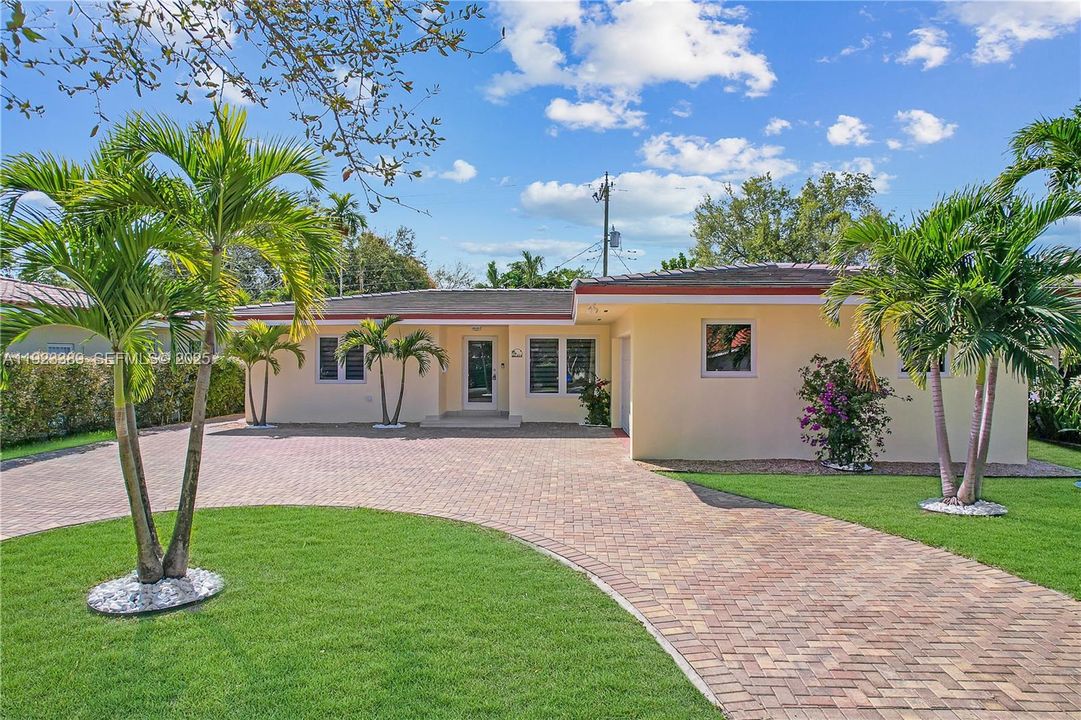 For Rent: $7,500 (3 beds, 2 baths, 1802 Square Feet)