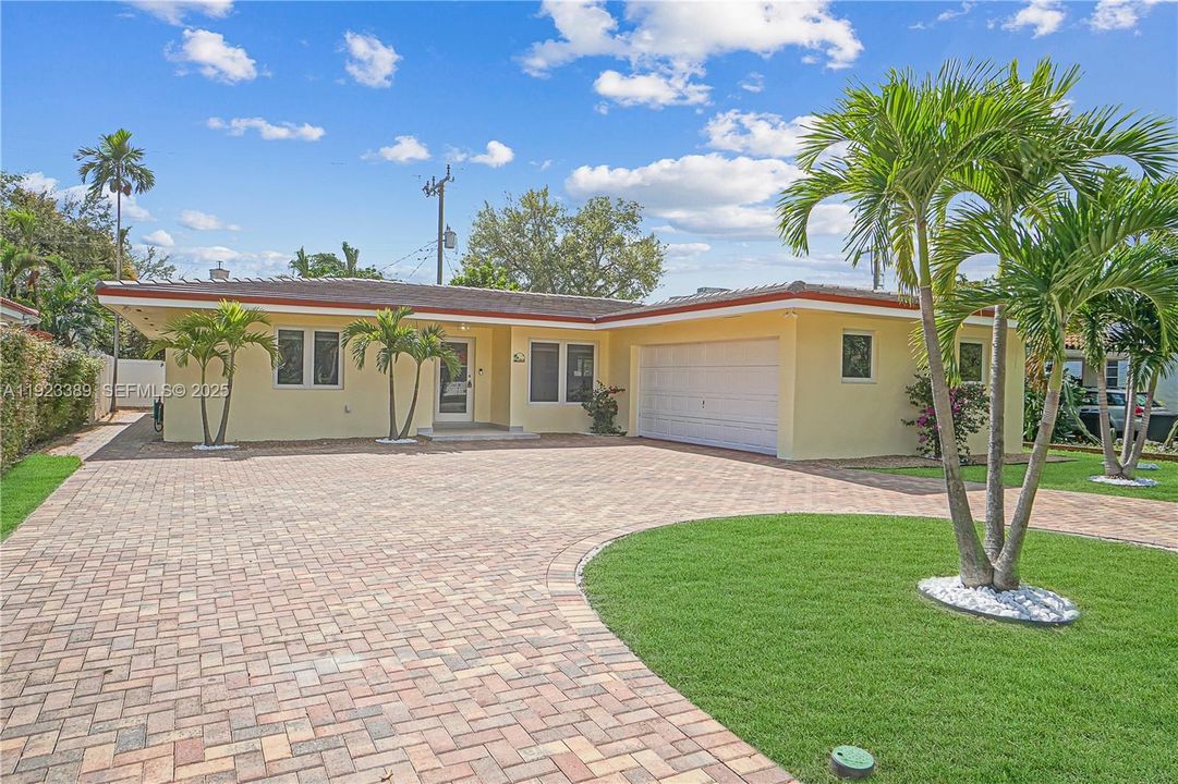 For Rent: $7,500 (3 beds, 2 baths, 1802 Square Feet)