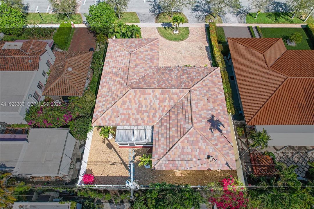 For Rent: $7,500 (3 beds, 2 baths, 1802 Square Feet)