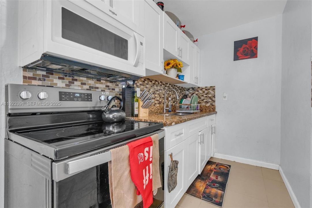 En Venta: $399,990 (3 camas, 1 baños, 864 Pies cuadrados)