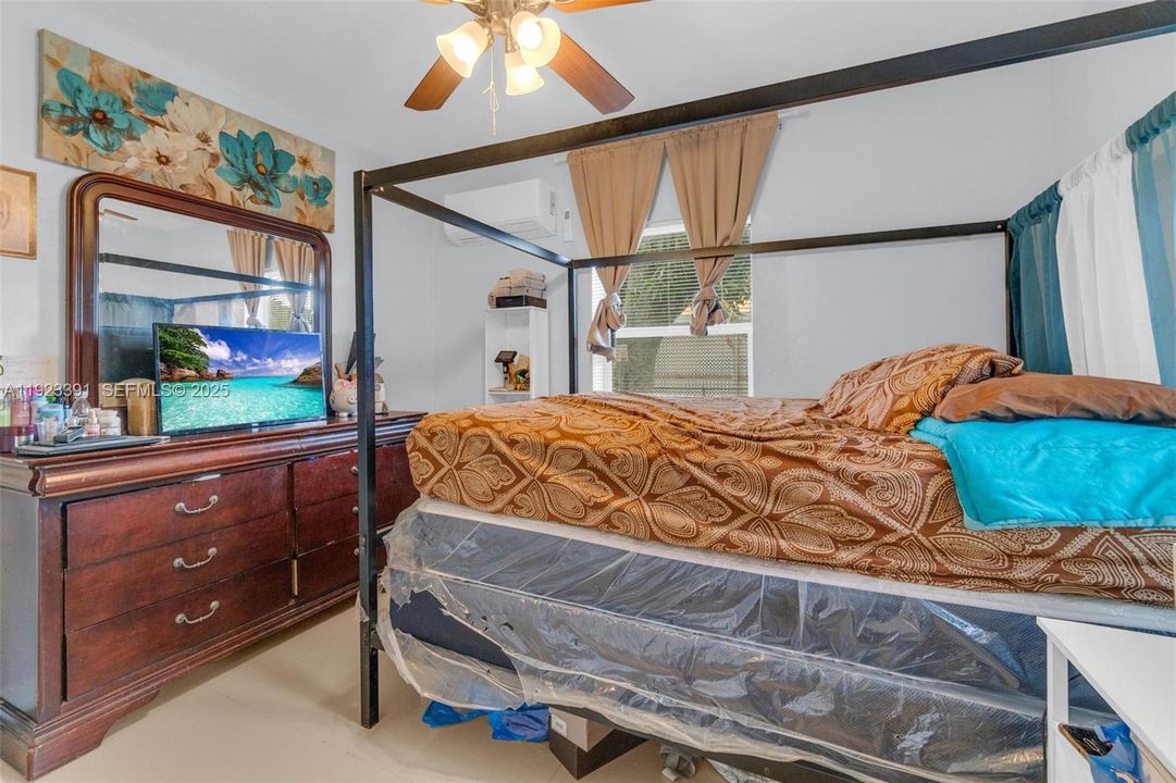 En Venta: $399,990 (3 camas, 1 baños, 864 Pies cuadrados)