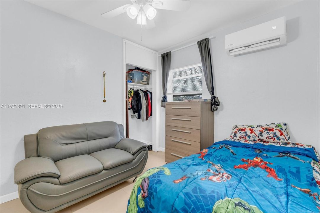 En Venta: $399,990 (3 camas, 1 baños, 864 Pies cuadrados)