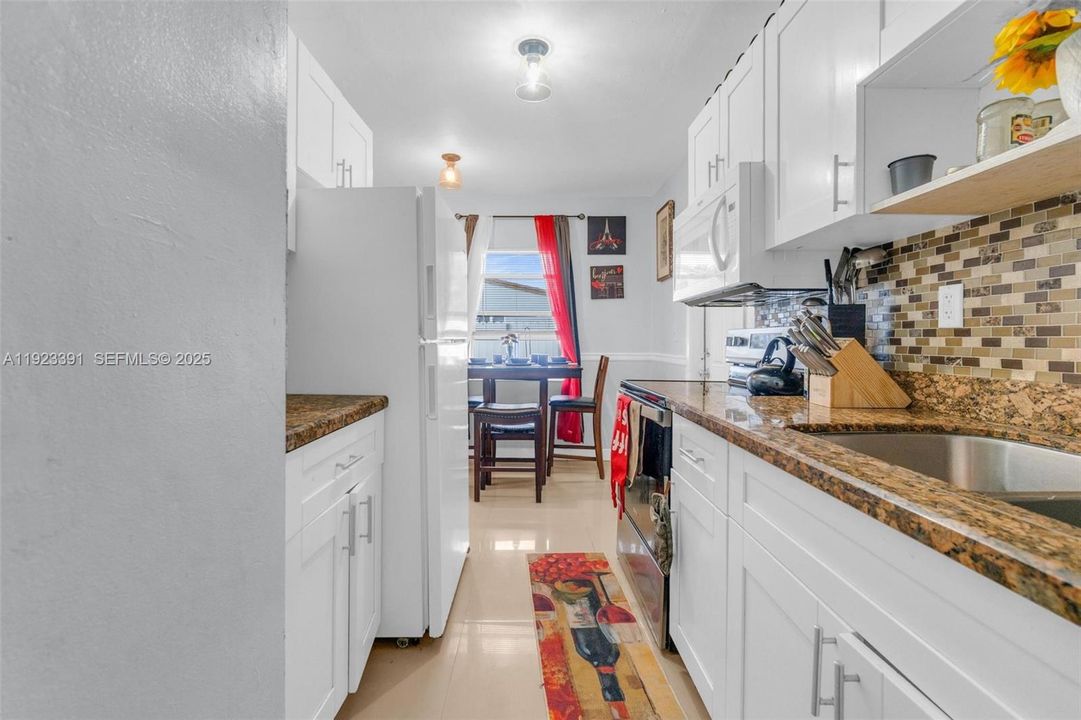 En Venta: $399,990 (3 camas, 1 baños, 864 Pies cuadrados)