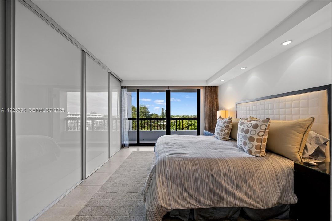 待售: $1,385,000 (2 贝兹, 2 浴室, 1597 平方英尺)