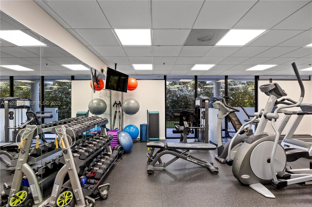 待售: $1,385,000 (2 贝兹, 2 浴室, 1597 平方英尺)