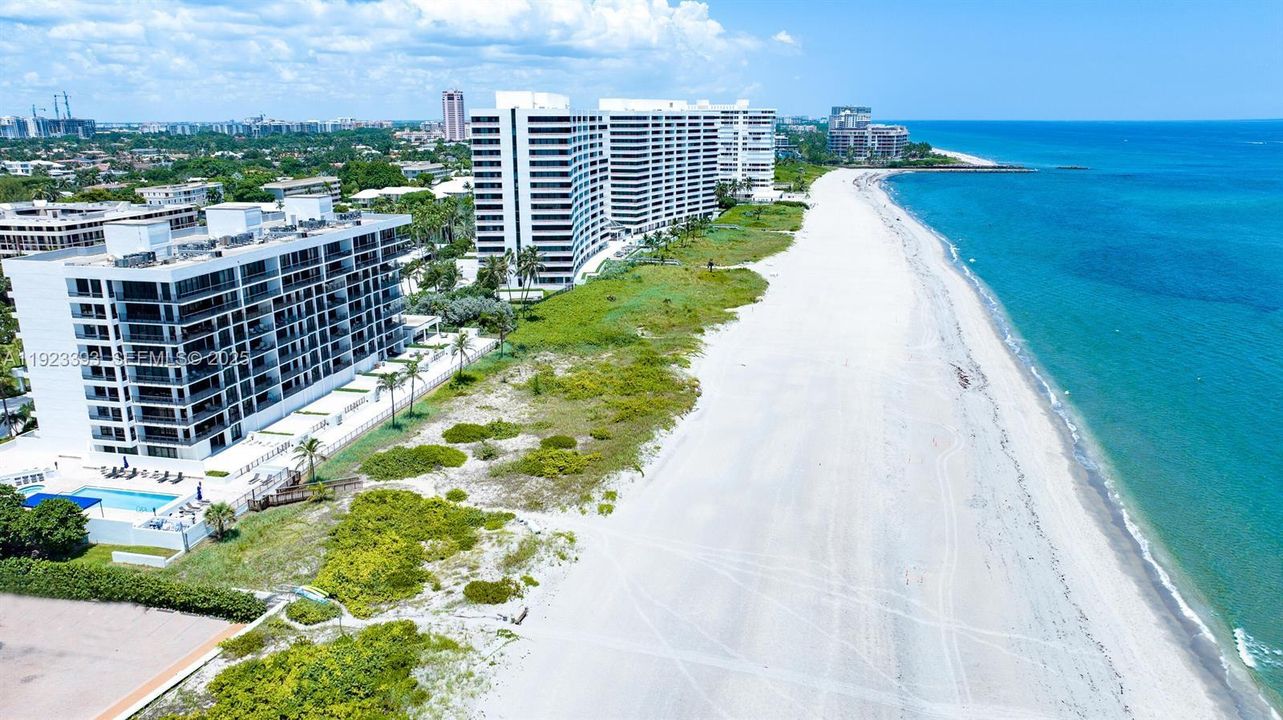 For Sale: $1,385,000 (2 beds, 2 baths, 1597 Square Feet)