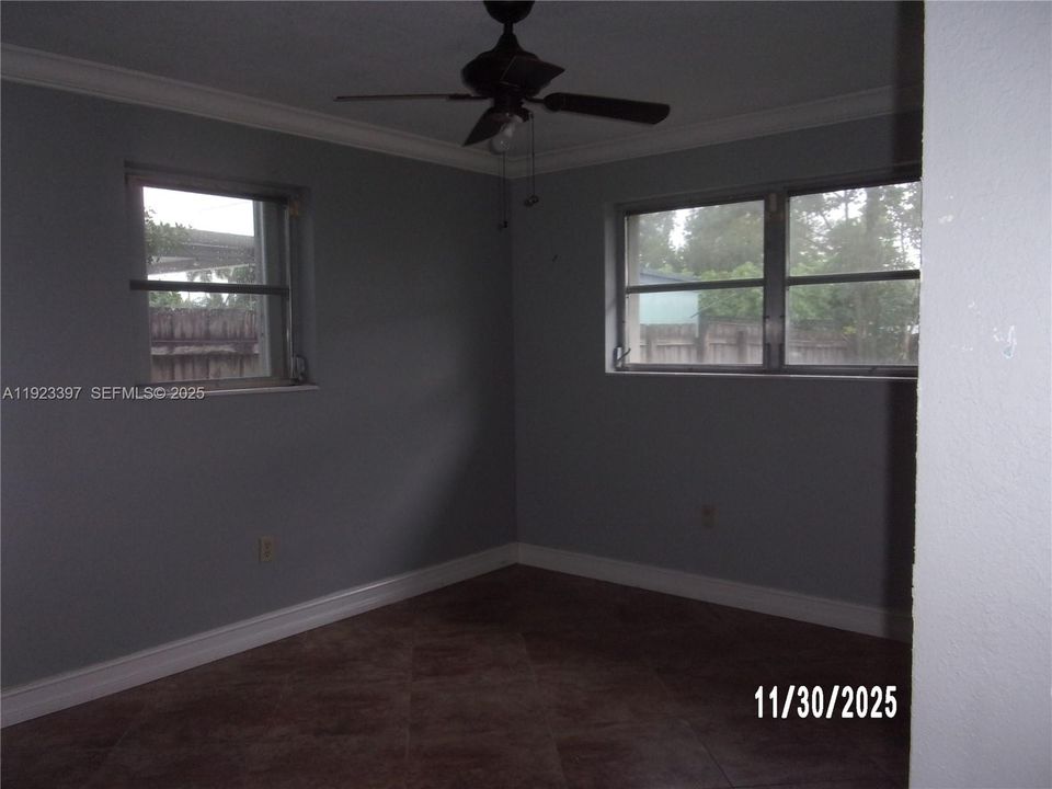 На продажу: $349,900 (3 спален, 2 ванн, 1164 Квадратных фут)