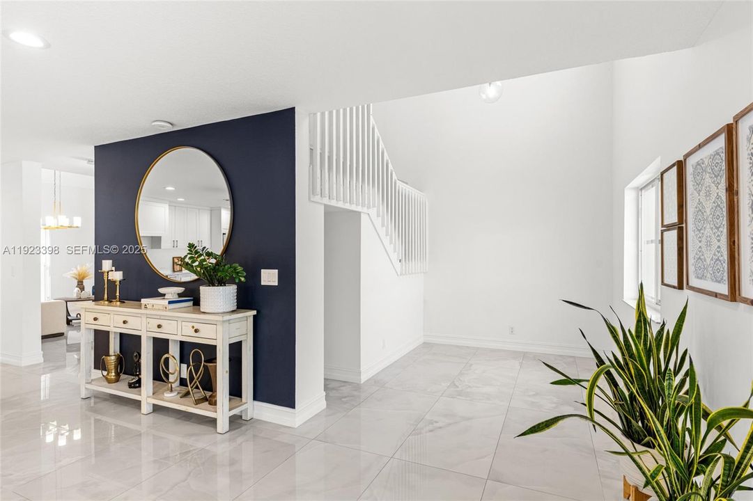 For Sale: $915,000 (5 beds, 3 baths, 3215 Square Feet)