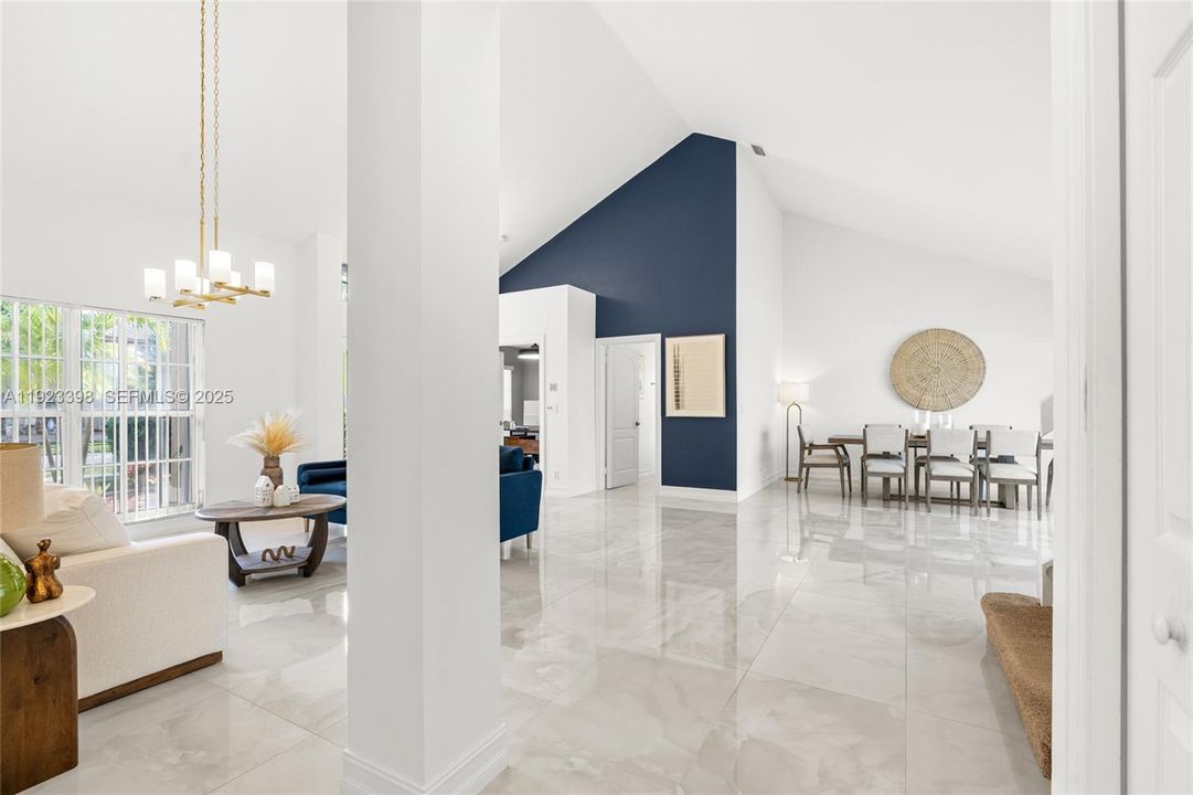 For Sale: $915,000 (5 beds, 3 baths, 3215 Square Feet)