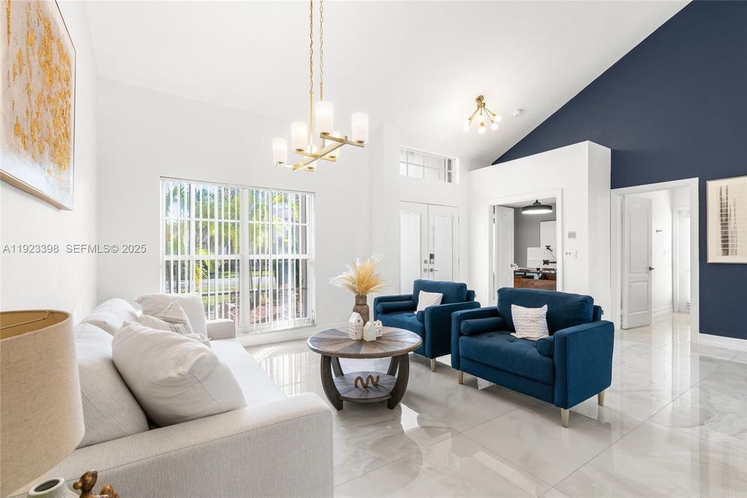 For Sale: $915,000 (5 beds, 3 baths, 3215 Square Feet)