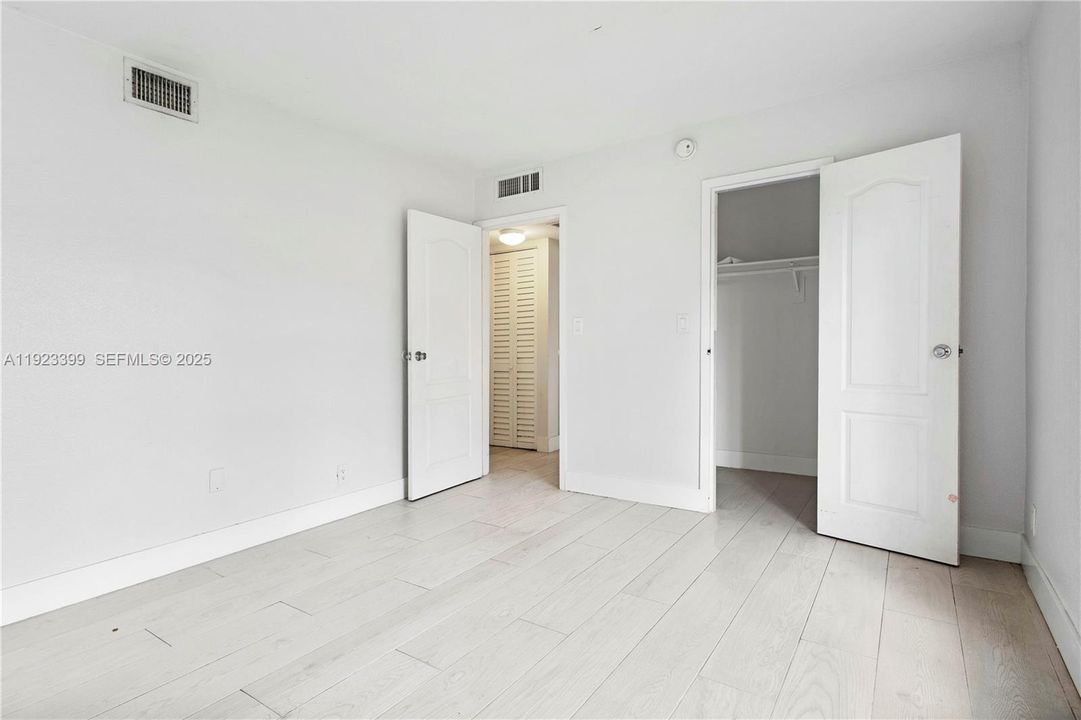 For Rent: $2,250 (2 beds, 2 baths, 1040 Square Feet)