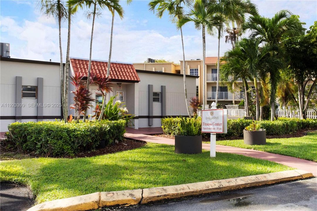 For Rent: $2,250 (2 beds, 2 baths, 1040 Square Feet)