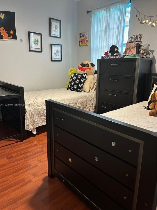 For Rent: $3,000 (3 beds, 2 baths, 1368 Square Feet)