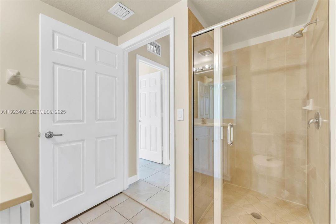 For Rent: $3,300 (4 beds, 3 baths, 2312 Square Feet)