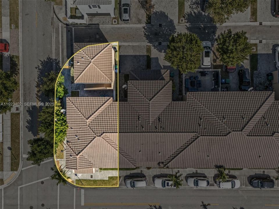 For Rent: $3,300 (4 beds, 3 baths, 2312 Square Feet)