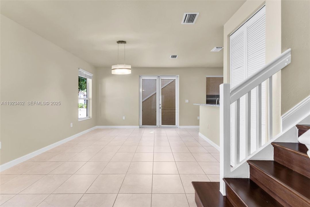 For Rent: $3,300 (4 beds, 3 baths, 2312 Square Feet)