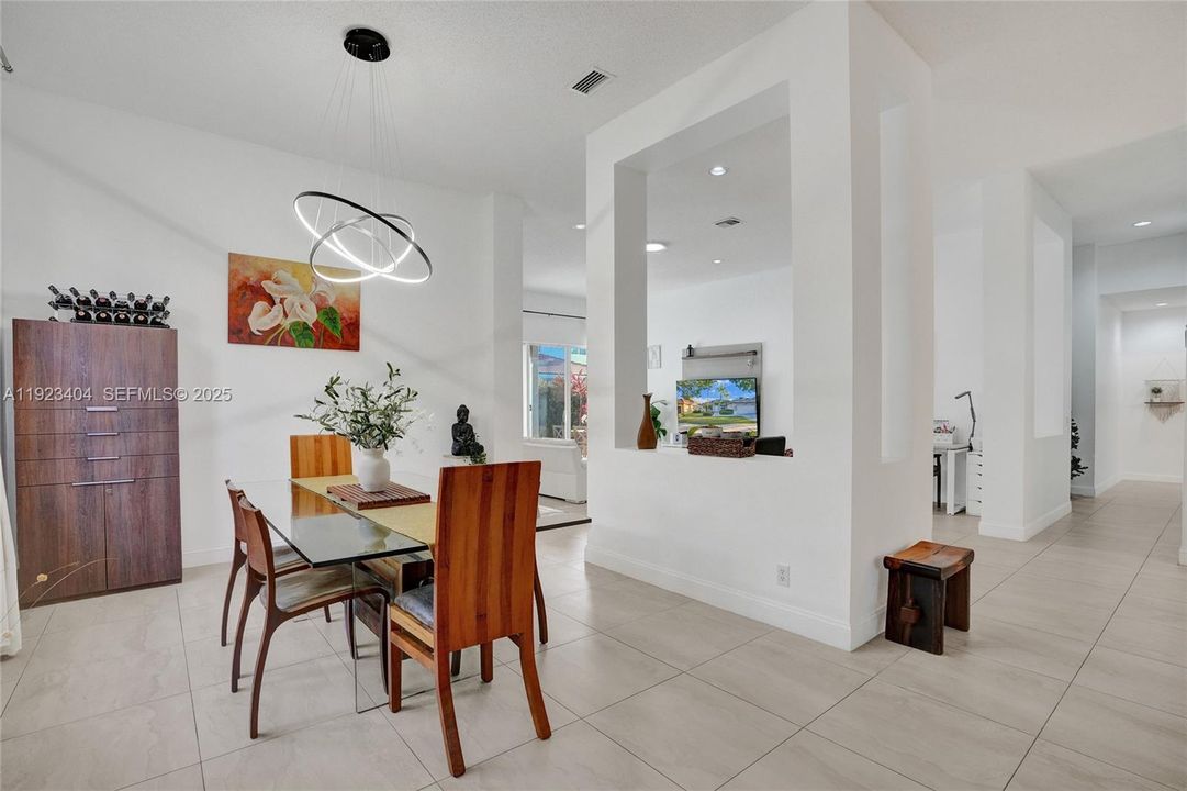 На продажу: $1,048,000 (4 спален, 2 ванн, 2674 Квадратных фут)