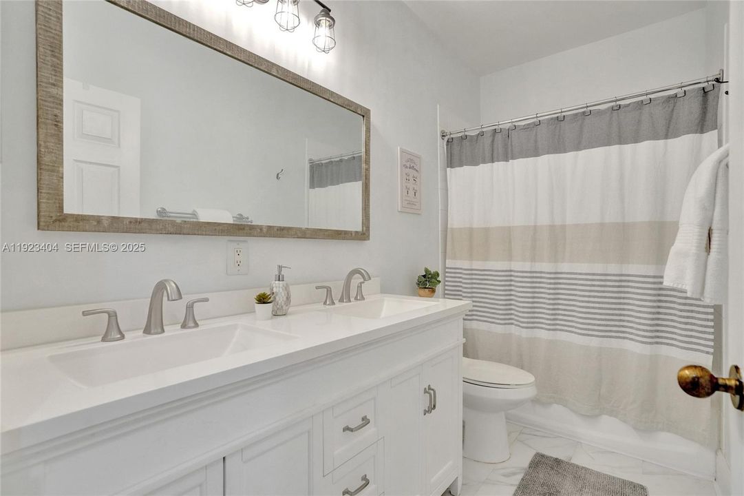 На продажу: $1,048,000 (4 спален, 2 ванн, 2674 Квадратных фут)