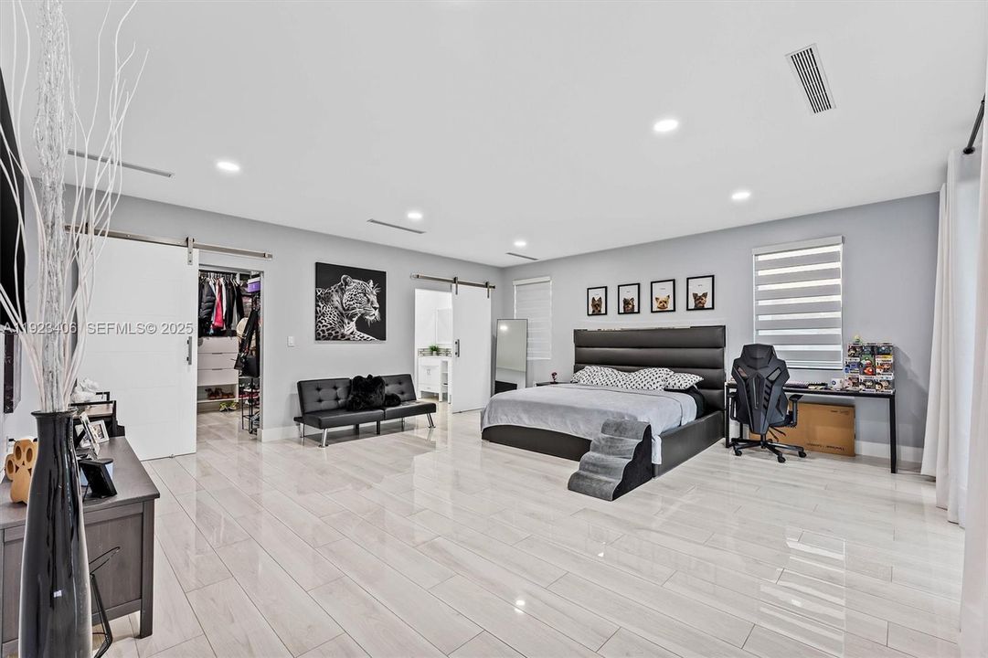 待售: $2,535,000 (4 贝兹, 5 浴室, 4887 平方英尺)