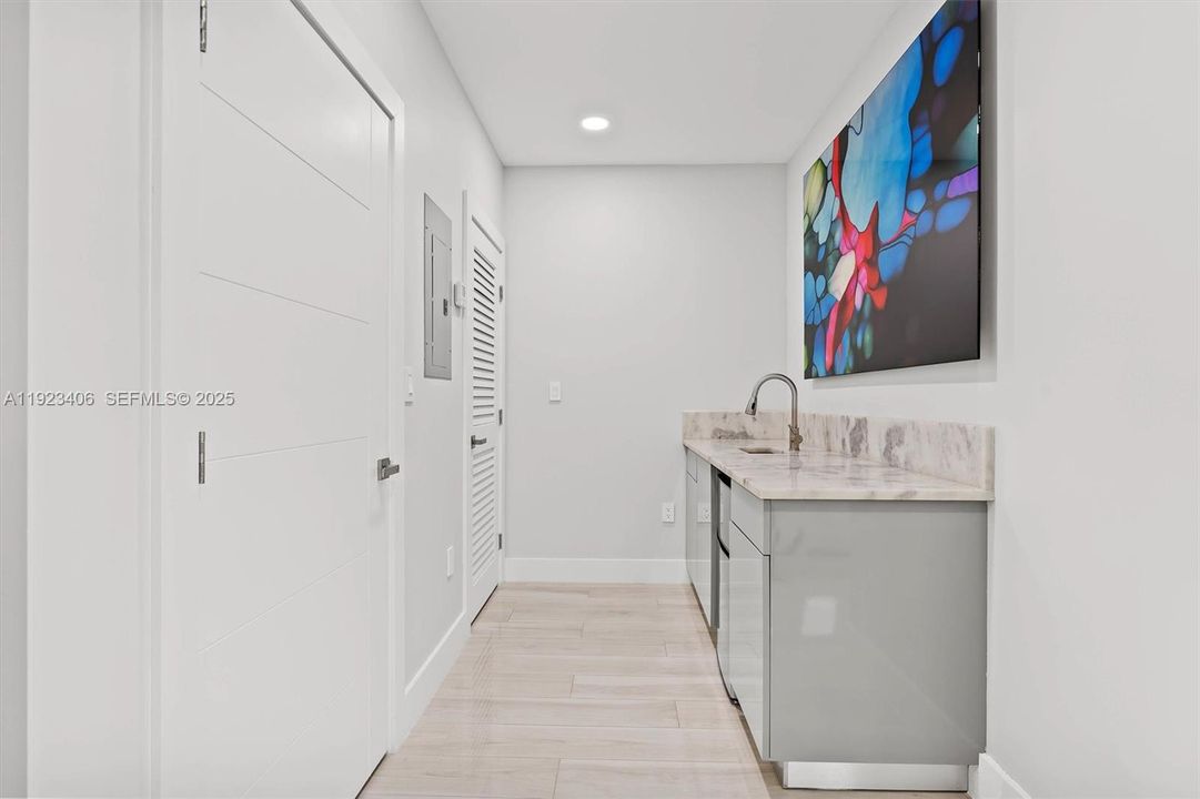 待售: $2,535,000 (4 贝兹, 5 浴室, 4887 平方英尺)