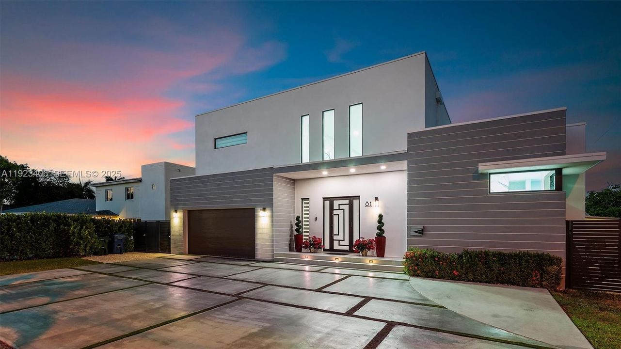 待售: $2,535,000 (4 贝兹, 5 浴室, 4887 平方英尺)