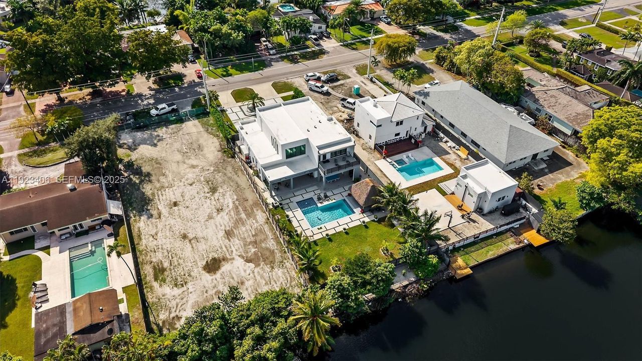 待售: $2,535,000 (4 贝兹, 5 浴室, 4887 平方英尺)