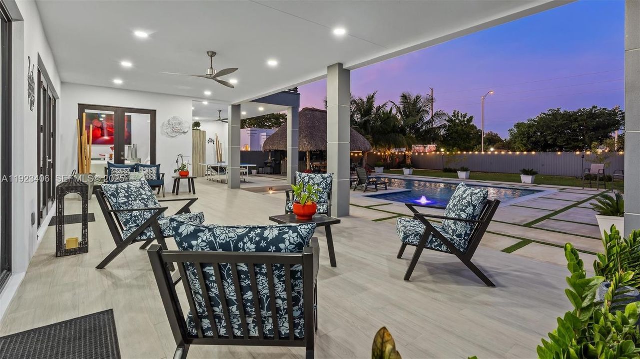 待售: $2,535,000 (4 贝兹, 5 浴室, 4887 平方英尺)