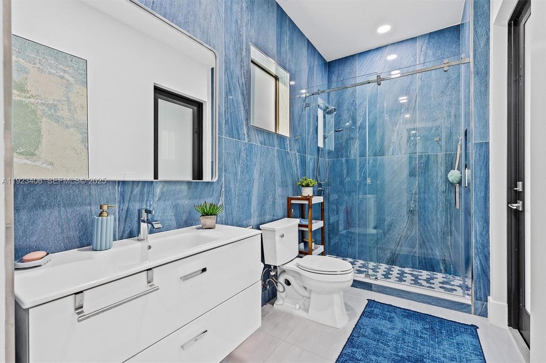 待售: $2,535,000 (4 贝兹, 5 浴室, 4887 平方英尺)