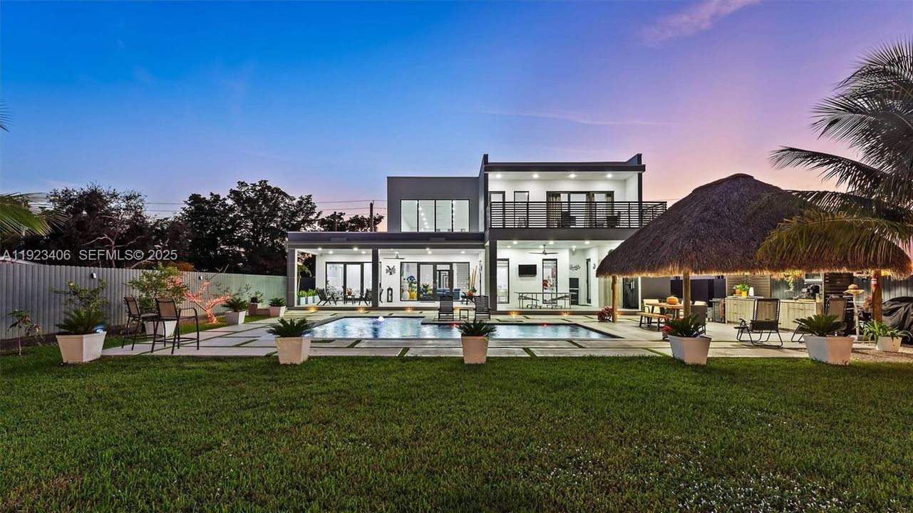 待售: $2,535,000 (4 贝兹, 5 浴室, 4887 平方英尺)