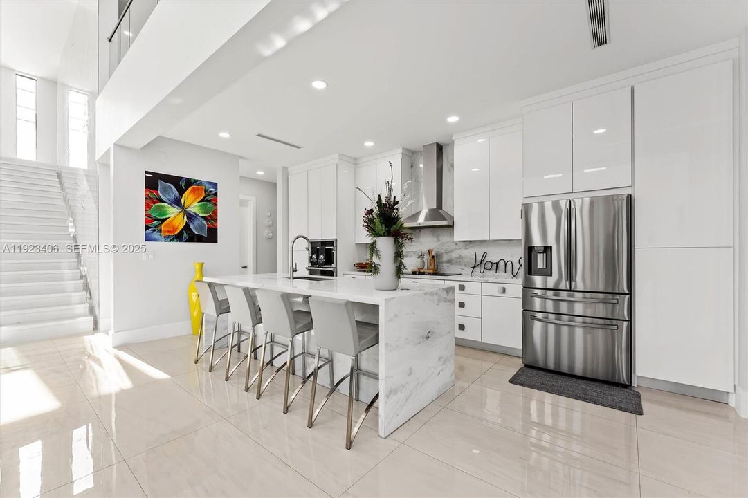 待售: $2,535,000 (4 贝兹, 5 浴室, 4887 平方英尺)