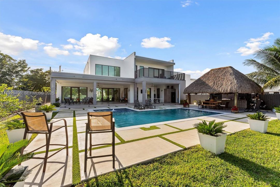 待售: $2,535,000 (4 贝兹, 5 浴室, 4887 平方英尺)