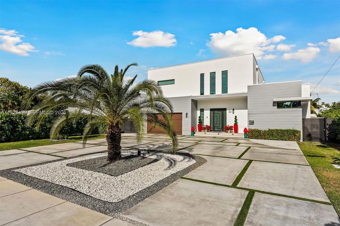 待售: $2,535,000 (4 贝兹, 5 浴室, 4887 平方英尺)