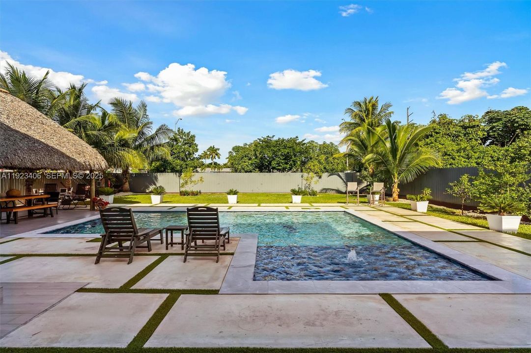 待售: $2,535,000 (4 贝兹, 5 浴室, 4887 平方英尺)